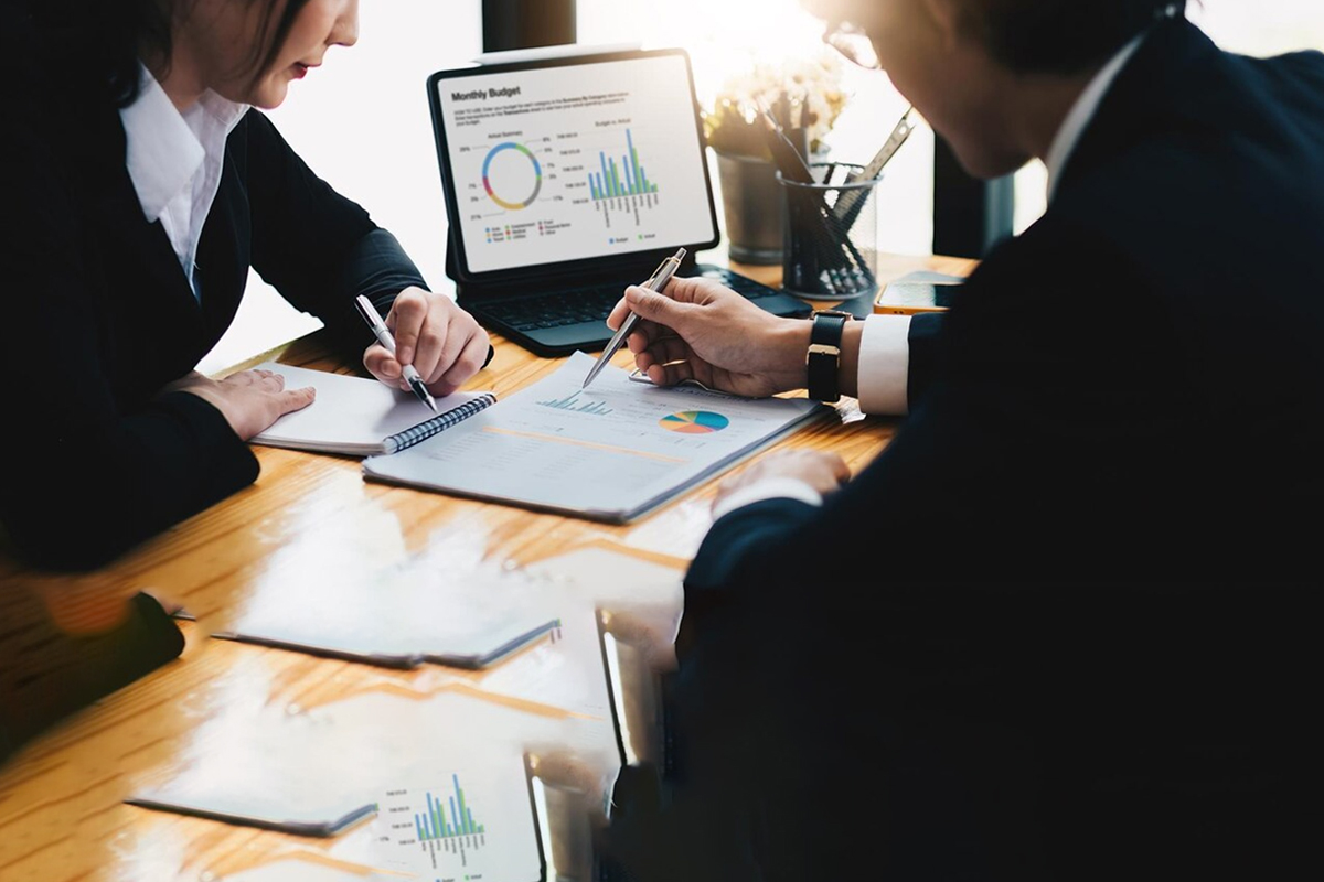 Exploring the Benefits of Fractional CFO Services for Startups